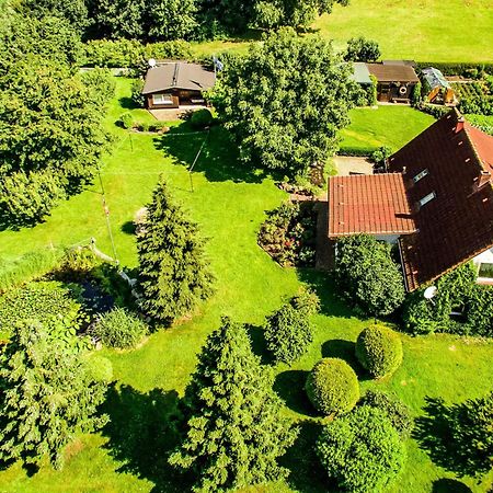 Bungalow Und Ferienwohnung Auf Ruegen Kluis 外观 照片
