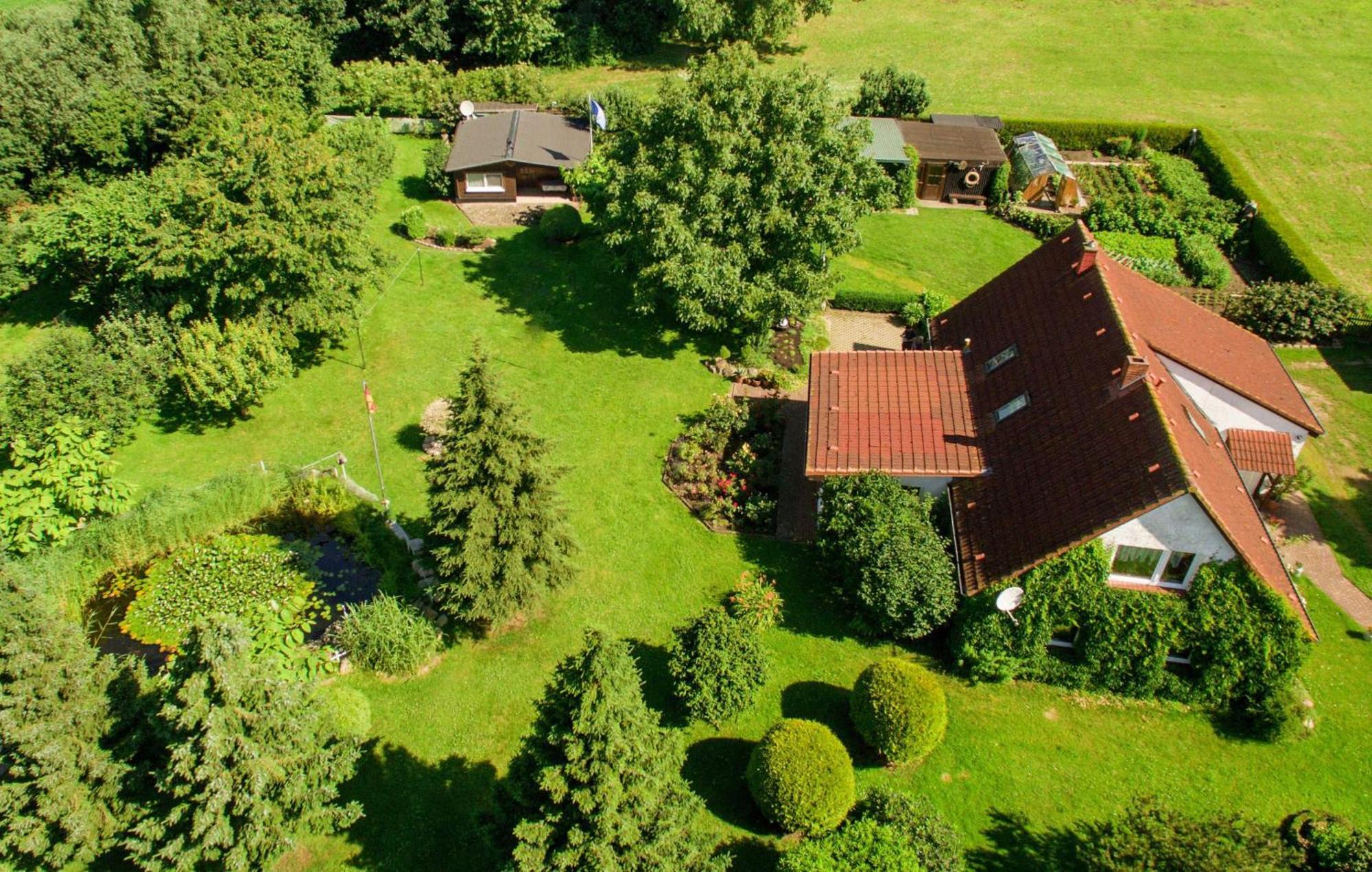 Bungalow Und Ferienwohnung Auf Ruegen Kluis 外观 照片