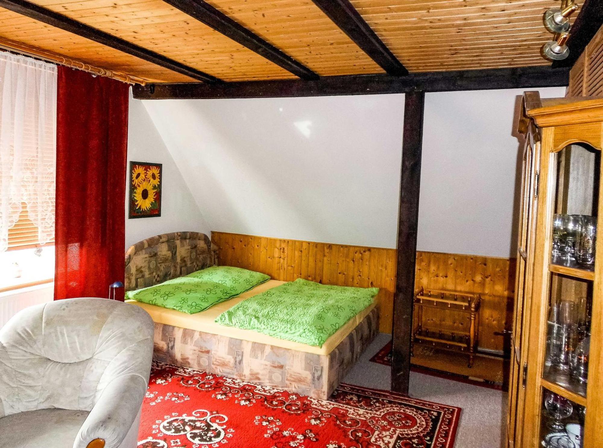 Bungalow Und Ferienwohnung Auf Ruegen Kluis 外观 照片